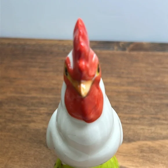 Decorative Small Painted Ceramic Rooster Decor 5 Inches In Height - Picture 4 of 10